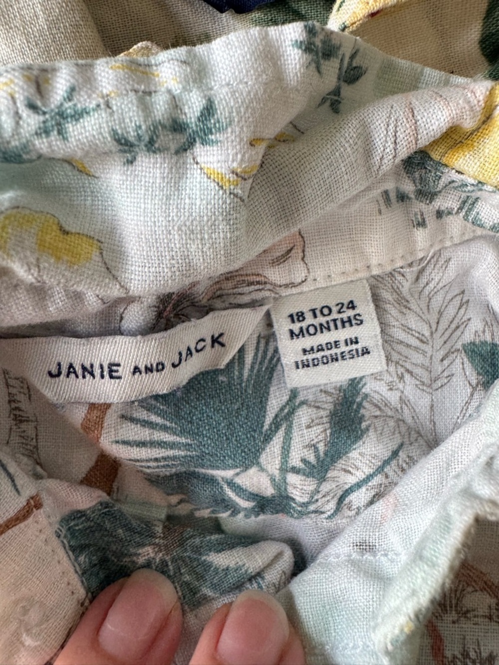 Janie and Jack Toddler Hawaiian Shirts Bundle 18-24M Tropical Linen Button Up - Picture 8 of 11